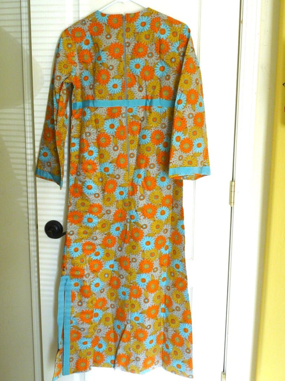 Vintage flower power cotton dress festival daisy orange gold turquoise 40" bust - Picture 2 of 4